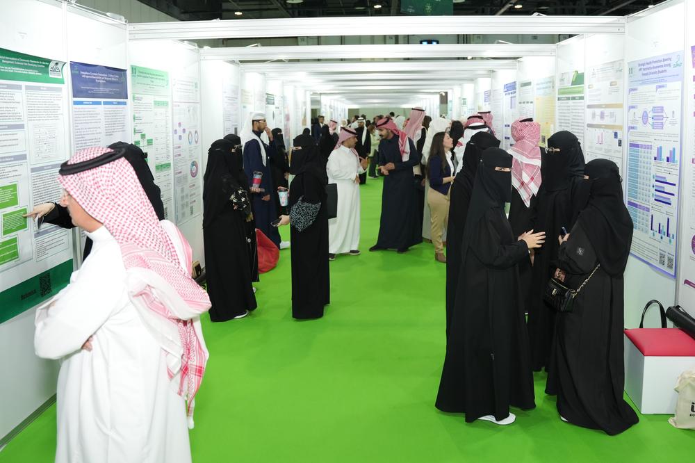 poster-presentation-3